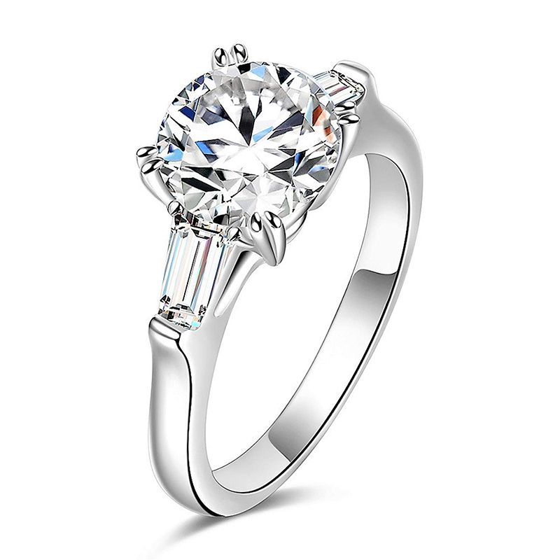 Round Cut Engagement Ring