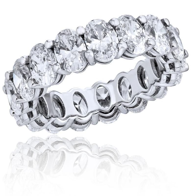 Round Engagement Ring