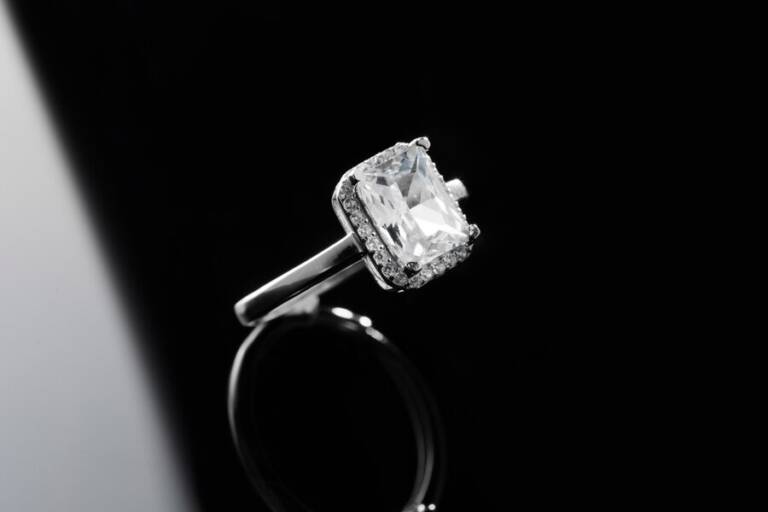 Cushion Cut Engagement Rings
